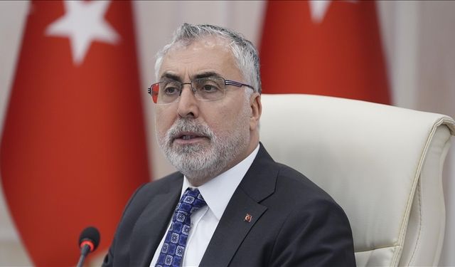Bakan Işıkhan: İşsiz sayısı, bir önceki çeyreğe göre 58 bin kişi azaldı