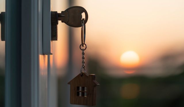 Kira rüzgârı İzmir’de tersine döndü: Reel kiralar düşüşte