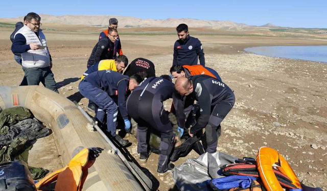 Balık tutmaya giden 2 kişinin botu battı: 1 ölü!