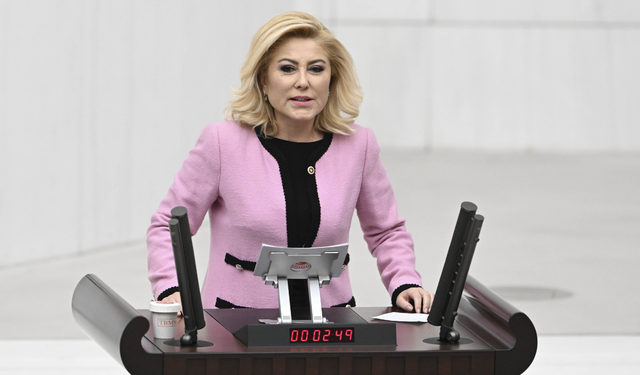 AK Parti İzmir Milletvekili Şebnem Bursalı dünya evine girdi