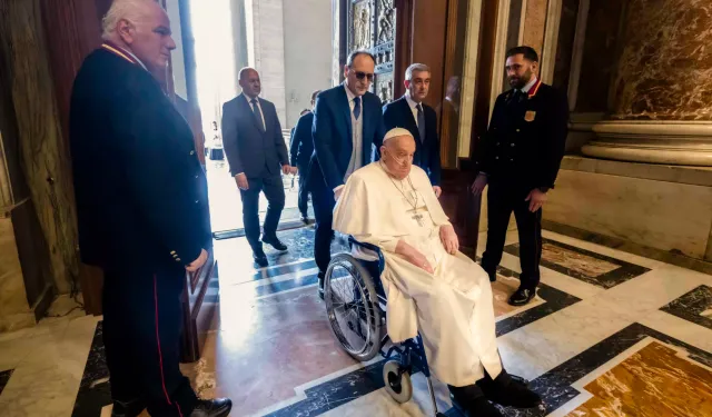 Papa’dan sağlığına dair kritik gelişme: Santa Maria Maggiore’de dua etti