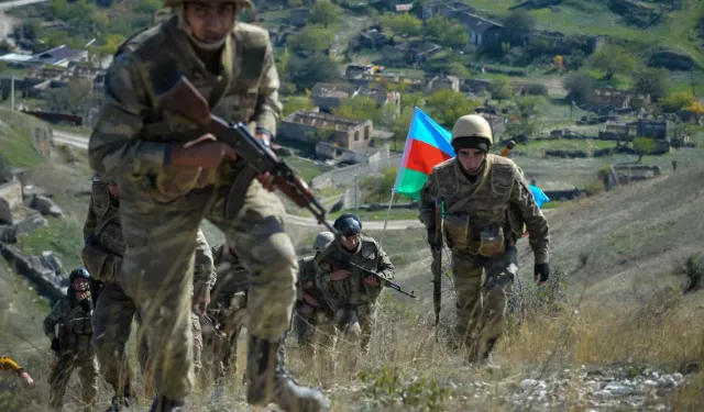 Azerbaycan İran sınırında çatışma çıktı!