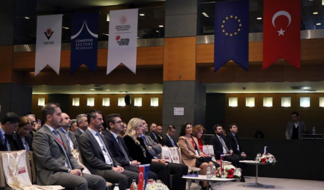 Türkiye'nin teknoloji ve bilimsel projeleri dünyaya tanıtıldı