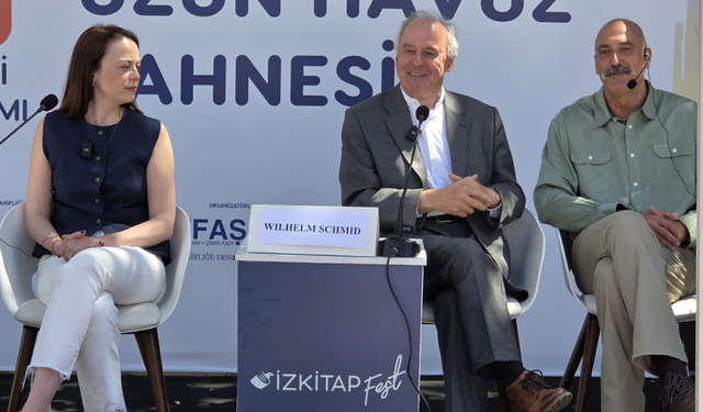 Kitap Fuarı'nda konuşan Wilhelm Schmid: Mutluluğun peşinde koşarken mutsuzluğa yakalanıyoruz
