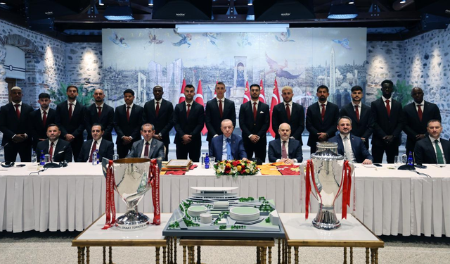 SİYASET