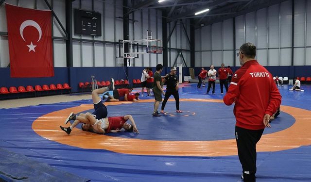Milli güreşçiler Tokyo’daki Deaflympics’e hazırlanıyor