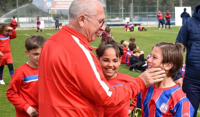 Altınordu’dan dev proje: Her ile futbol okulu