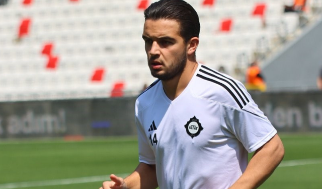 Altay, Emre Tangeldi ile anlaşma sağlayamadı