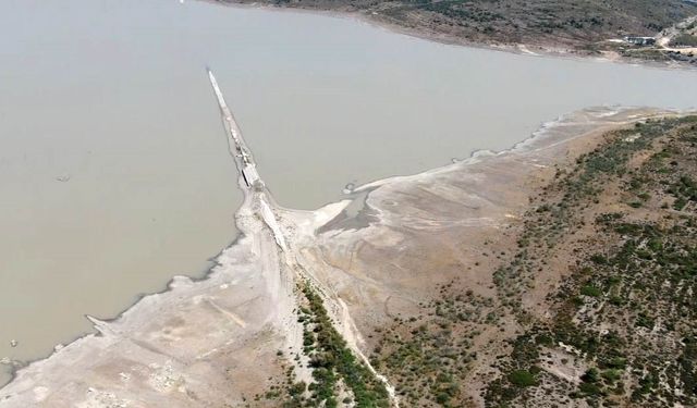 Çeşme’de susuz yaz kapıda: Barajda son yüzde 10