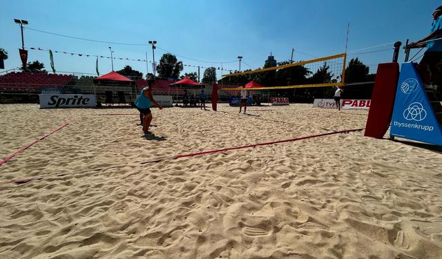 Pro Beach Tour İzmir’de kıyasıya rekabet