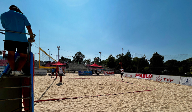 İzmir plaj voleybolunun kalbi olacak! Uluslararası turnuva başladı