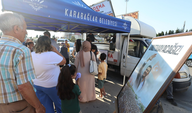 Karabağlar Belediyesi’nden Ferdi Zeyrek anısına lokma hayrı
