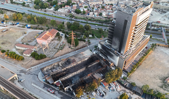 Tabip Odası’ndan yangın tepkisi: İzmir zehir soludu