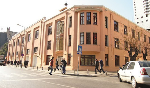 İzmir’in görsel hafızası APİKAM’da gün yüzüne çıkıyor