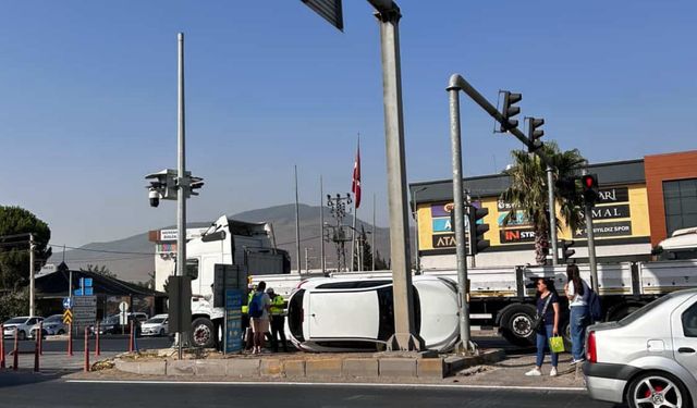 Novada AVM önünde kaza!