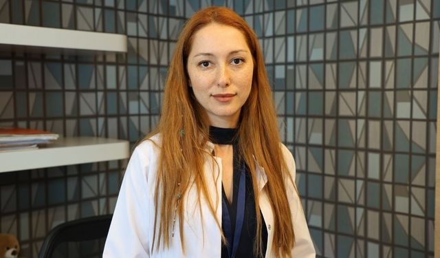 Sosyal medya estetik yaşını düşürdü: Uzmanlar 18 yaş sınırına dikkat çekiyor