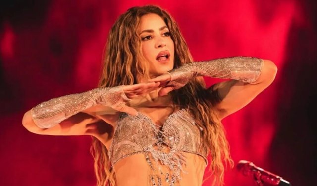 2026 Dünya Kupası’nın resmi şarkısı Shakira ve Burna Boy’dan