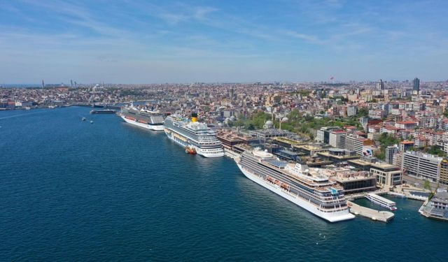 Bakan Ersoy: Kruvaziyer turizminde tarihi yükseliş