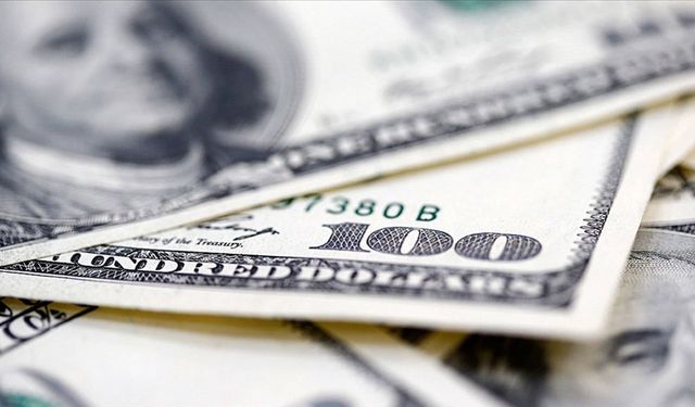 Döviz piyasasında yön ayrıştı: Dolar yükseldi, euro düşüşe geçti