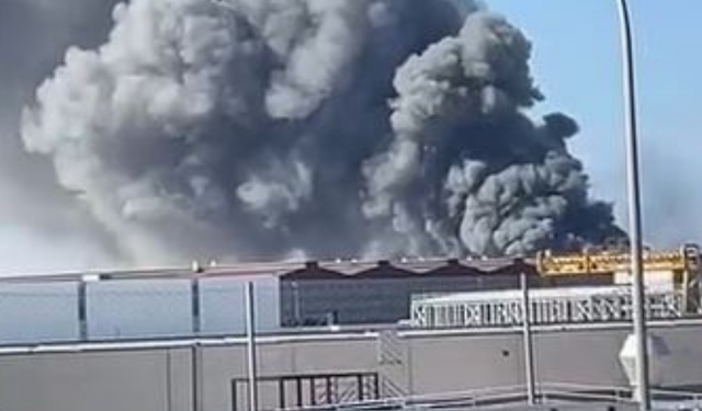 Aliağa’da fabrikada yangın paniği