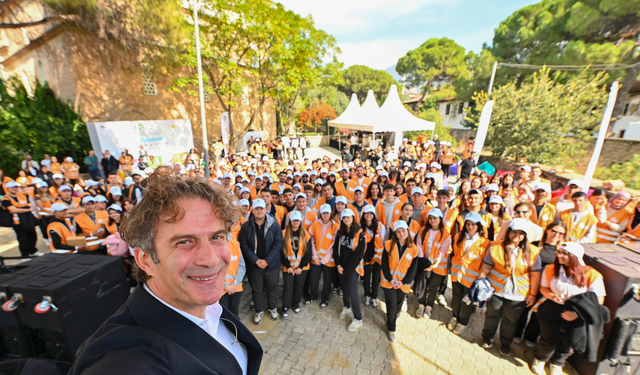 Birgi’de genç gönüllülerden sürdürülebilir turizme destek