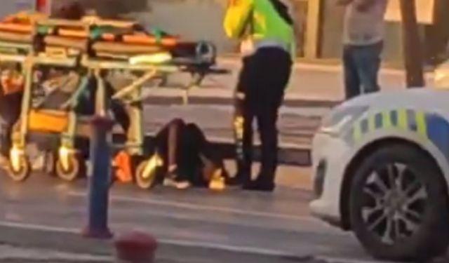 Karşıyaka Mavişehir’de yayaya otomobil çarptı: Durumu ağır