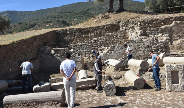 İzmir Torbalı’da 1800 yıllık ticaret merkezi gün yüzüne çıkarıldı