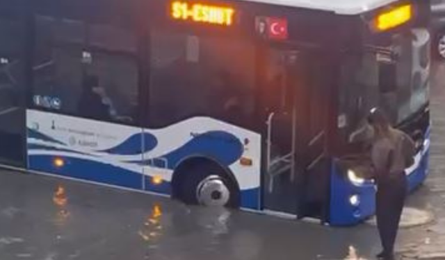 Bornova’da şoförden örnek davranış