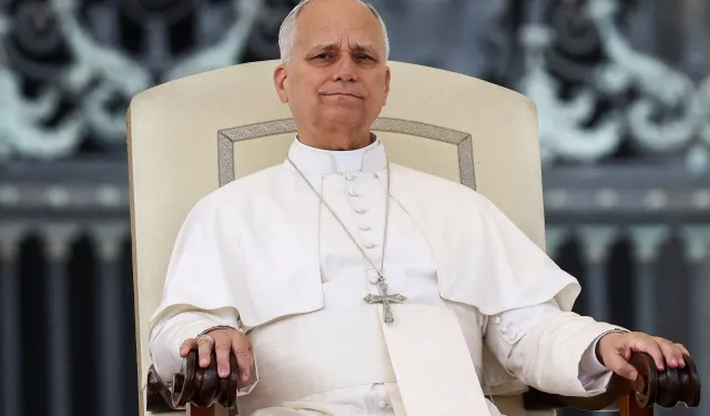 Türkiye'ye gelen Papa, Minguzzi ailesiyle görüşecek