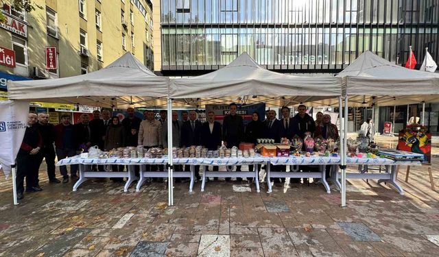 Karabük’te gönüllüler Filistin için el ele verdi