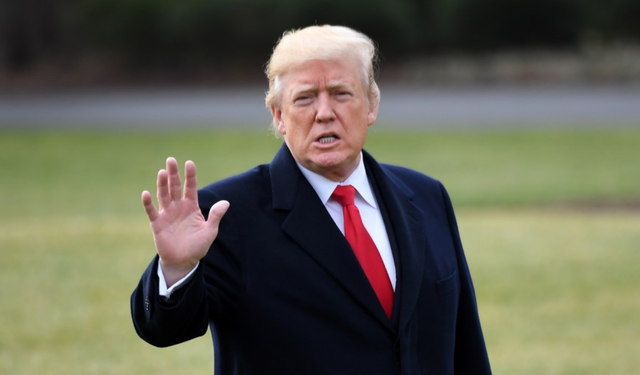 Trump, Epstein dosyalarının açıklanmasını öngören tasarıyı imzaladı