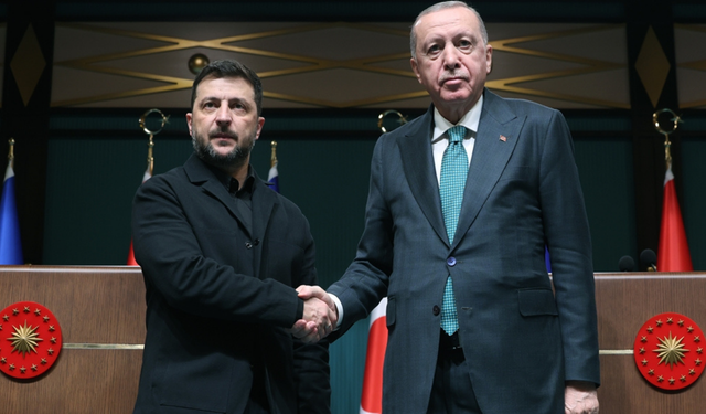Cumhurbaşkanı Erdoğan ve Zelenskiy İstanbul sürecini görüştü