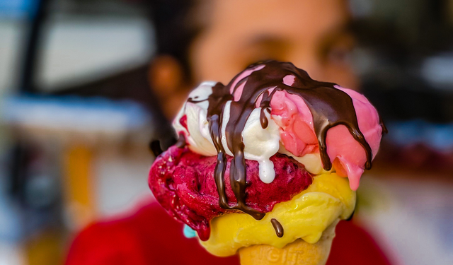 Ünlü dondurmacıda dışkı kaynaklı bakteri bulundu