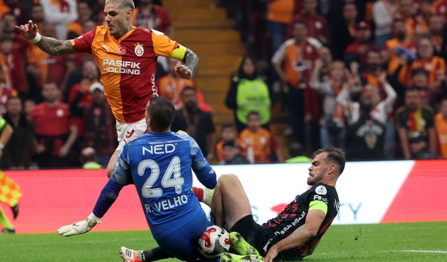 Galatasaray ilk yarıda kabusu, ikinci yarıda rüyayı yaşadı