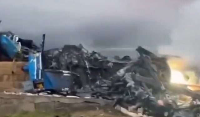 Rusya'da helikopter, evin üzerine düştü