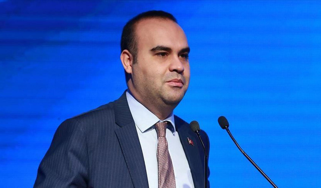 Bakan Kacır açıkladı: Türkiye 2027'de Ay'a uzay aracı gönderecek