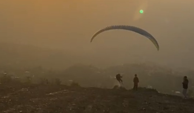 Yayla festivalinde yamaç paraşütü kazası