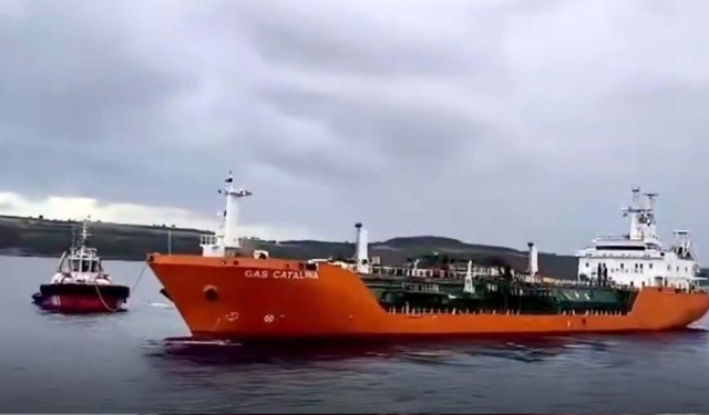 Çanakkale Boğazı’nda makine arızası: LPG tankeri sürüklendi