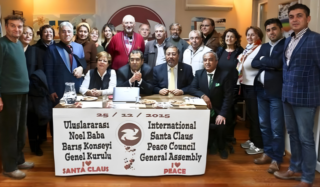 Papa'dan sonra Uluslararası Noel Baba Barış Konseyi de İznik'e geliyor