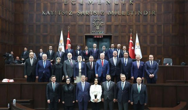 AK Parti 'İmralı' gündemiyle toplanıyor