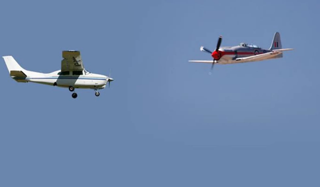 Sidney’de iki uçak havada çarpıştı: 1 ölü