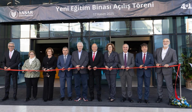 Yaşar Üniversitesi yeni eğitim binasını hizmete açtı