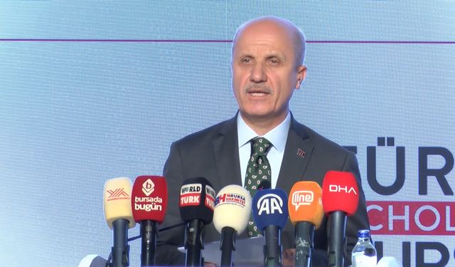 YÖK Başkanı açıkladı: Akademide yapay zeka kullanımı sınırlanıyor mu?