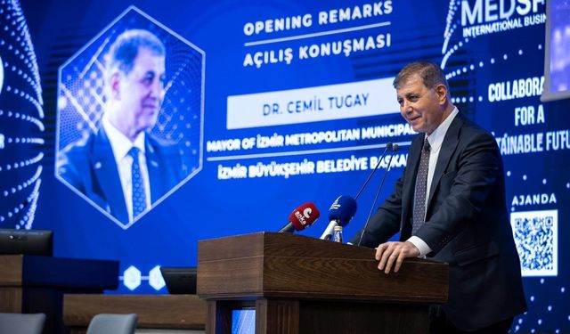 Başkan Tugay: Yeşil dönüşüm kamudan başlamadan başarı mümkün değil
