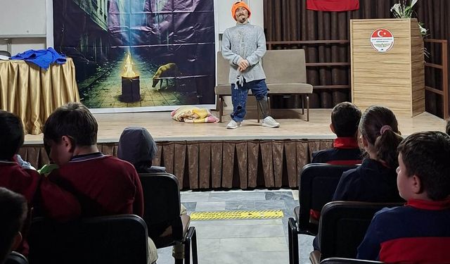 Engel değil yoksulluk can yakıyor