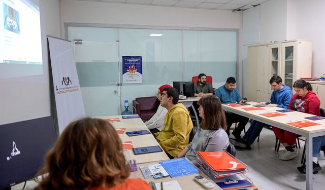 Türkiye’nin ilk Destekli İstihdam Ofisi, 53 engelliyi iş gücüne kattı