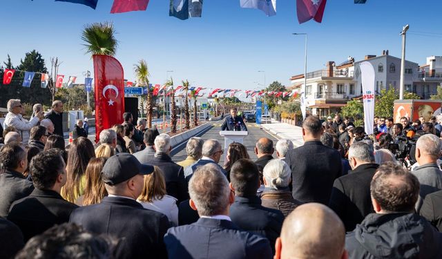 75. Yıl Cumhuriyet Bulvarı’nın ilk etabı açıldı | Başkan Tugay: İzmir’e çok çalışmak yakışır