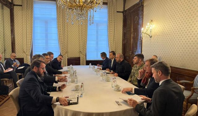 Avrupa ve Ukrayna yetkilileri barış müzakerelerinde bir araya geldi