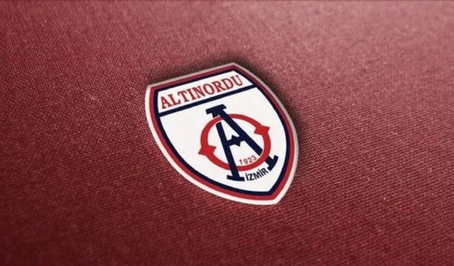 Altınordu'da 3 futbolcuyla yollar ayrıldı