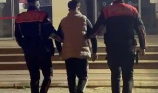42 yıl hapis cezası ile aranan şahıs İzmir'de yakalandı